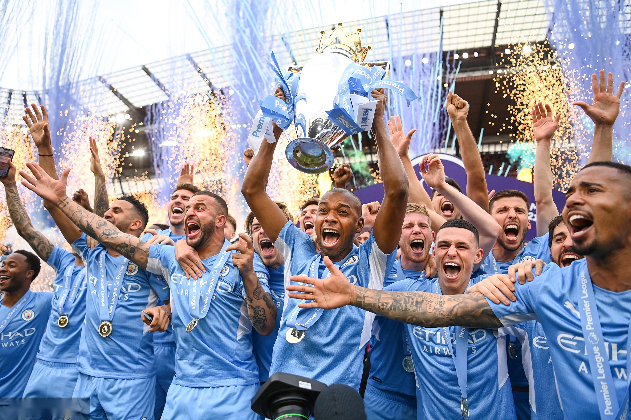 充满了艰辛 充满了艰辛